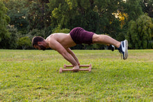 Cargar imagen en el visor de la galería, Pack Premium | Paralelas de Metal + Paralelas de Madera + Anillas de Calistenia